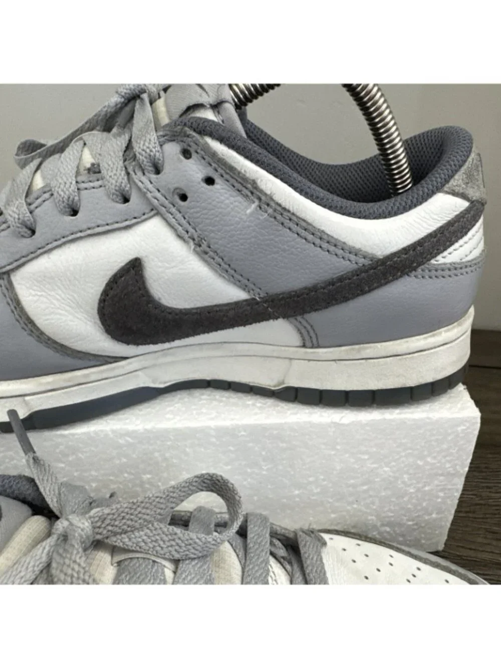 Nike Dunk Low Retro Gray & White Leather Sneakers Mens Size 8 Retro Athletic